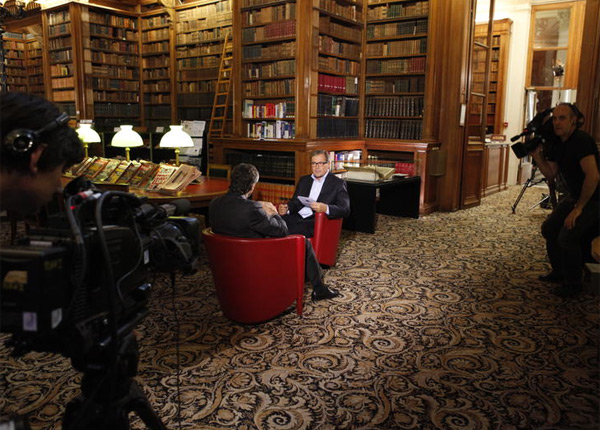 Benoit Duquesne remplacé par Laurent Delahousse et David Pujadas dans Complément d’enquête Benoit Duquesne remplacé par Laurent Delahousse et David Pujadas dans Complément d’enquête