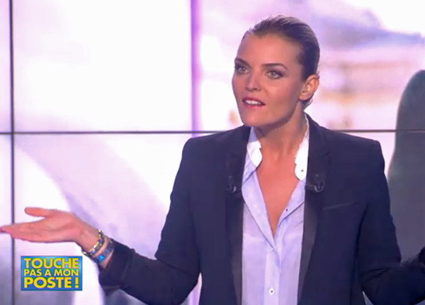 Touche pas à mon poste même l’été : Justine Fraioli tient bon la barre en l’absence de Cyril Hanouna