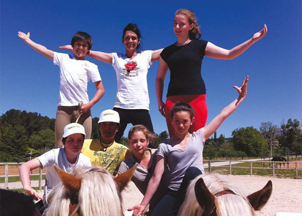 Adeline Blondieau au Puy du Fou pour la saison 2 du Cheval, c’est trop génial