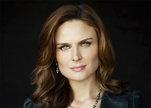Emily Deschanel (Bones) : « Le final de la saison 9 va tout changer pour Booth et Brennan »
