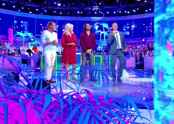 Xavier remporte Les 12 coups de Soleil avec Amanda Lear et Benjamin Castaldi Xavier remporte Les 12 coups de Soleil avec Amanda Lear et Benjamin Castaldi