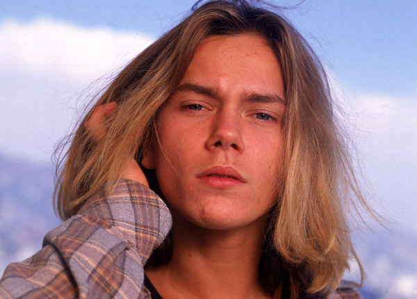 Summer of the 90s : Kurt Cobain et River Phoenix, deux destins froudroyés Summer of the 90s : Kurt Cobain et River Phoenix, deux destins froudroyés