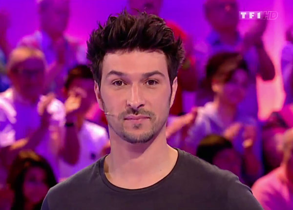Les 12 coups de midi : Hakim va-t-il découvrir la nouvelle Étoile mystérieuse ? Les 12 coups de midi : Hakim va-t-il découvrir la nouvelle Étoile mystérieuse ?