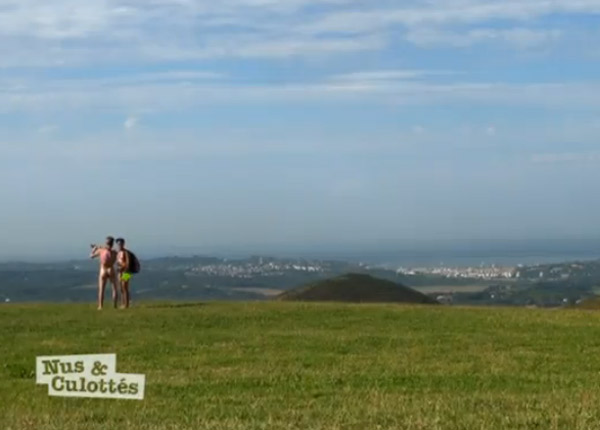 Nus et culottés : Nans et Mouts toujours enthousiastes en Sardaigne