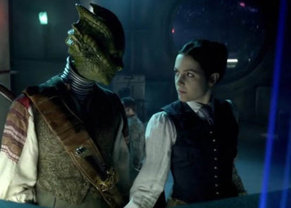 Doctor Who : un baiser lesbien  coupé au montage en Asie