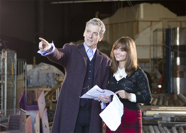 Doctor Who : Peter Capaldi dément le départ de Jenna Coleman