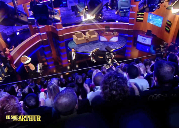Ce soir avec Arthur ne reviendra pas sur TF1 Ce soir avec Arthur ne reviendra pas sur TF1
