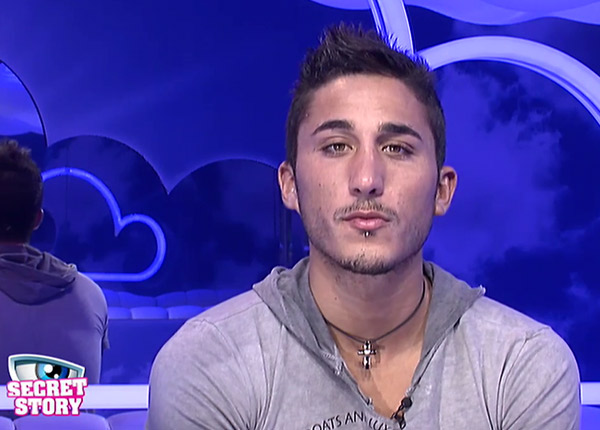 Secret Story : Nathalie et Vivian vivent leur amour au grand jour Secret Story : Nathalie et Vivian vivent leur amour au grand jour