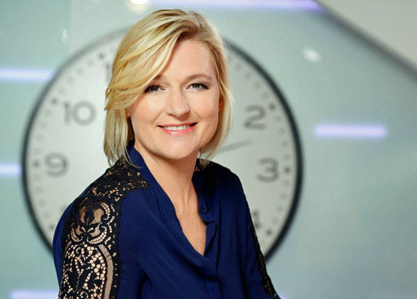 Anne-Elisabeth Lemoine (C à vous) : « Je ne me suis jamais ennuyée à Canal+ mais la proposition de France 5 était trop belle ! » Anne-Elisabeth Lemoine (C à vous) : « Je ne me suis jamais ennuyée à Canal+ mais la proposition de France 5 était trop belle ! »