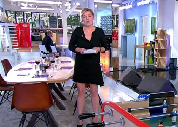 C à vous : Anne-Elisabeth Lemoine au plus haut avec Eric Zemmour sur France 5 C à vous : Anne-Elisabeth Lemoine au plus haut avec Eric Zemmour sur France 5