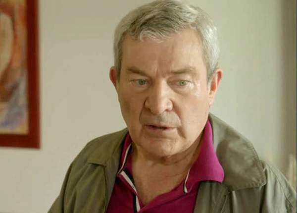 Martin Lamotte et France 3 loin du compte avec Famille et turbulences Martin Lamotte et France 3 loin du compte avec Famille et turbulences