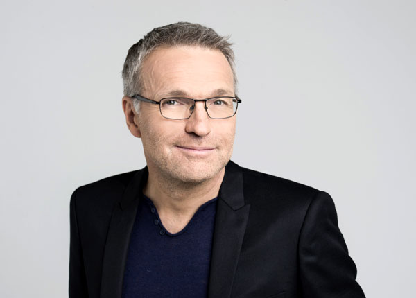Laurent Ruquier chez C à vous, Thomas Sotto et Léa Salamé au Grand Journal de Canal +
