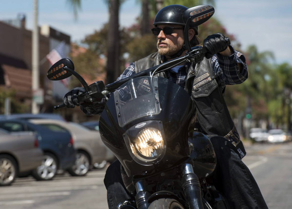 Sons of anarchy : Jax tente de se rapprocher de Tara devant 350 000 fidèles