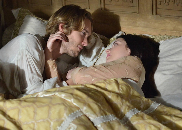 Reign : le destin d’une reine fait le plein de ménagères sur 6Ter