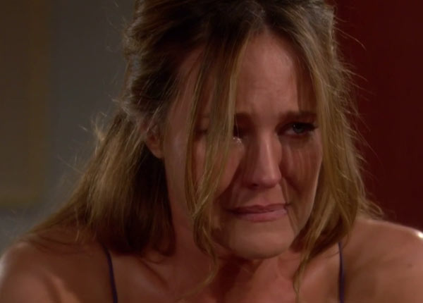 Les Feux de l’amour : Sharon prise au piège, Diane est-elle en danger ? Les Feux de l’amour : Sharon prise au piège, Diane est-elle en danger ?