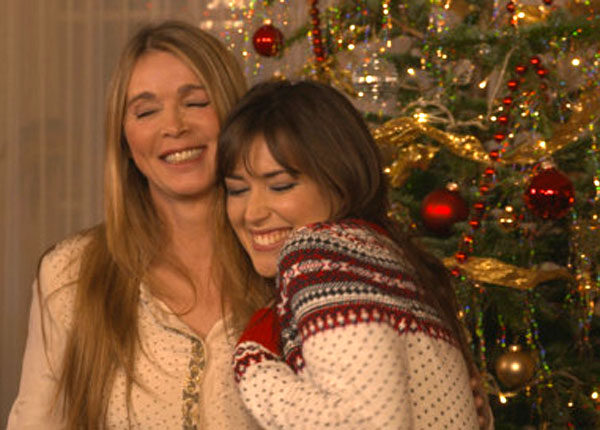 Les Mystères de l’amour : Fanny retrouve Hélène et Noël triomphe sur TMC Les Mystères de l’amour : Fanny retrouve Hélène et Noël triomphe sur TMC