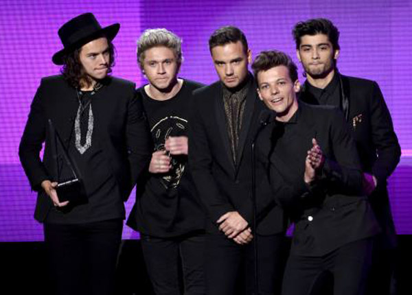 American Music Awards 2014 : One Direction, Taylor Swift et Katy Perry en progression sur D17 American Music Awards 2014 : One Direction, Taylor Swift et Katy Perry en progression sur D17