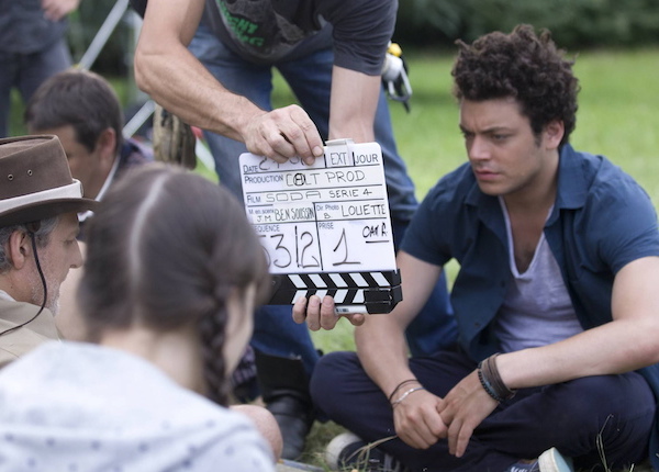 Soda : après le succès d’Un trop long week-end, M6 lance le tournage d’un deuxième téléfilm avec Kev Adams Soda : après le succès d’Un trop long week-end, M6 lance le tournage d’un deuxième téléfilm avec Kev Adams