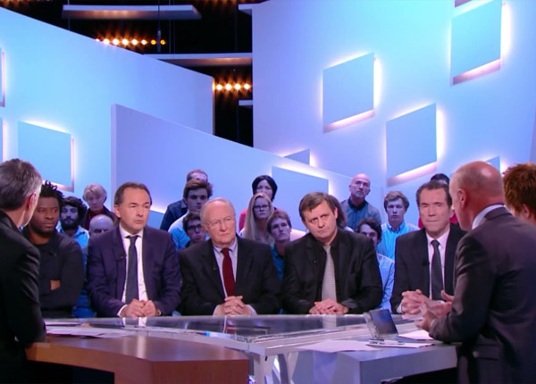 Le Grand journal : Canal+ déprogramme Michel Houellebecq, édition spéciale avec Jeannette Bougrab, Jean-Pierre Colombies, Roger Cukierman... Le Grand journal : Canal+ déprogramme Michel Houellebecq, édition spéciale avec Jeannette Bougrab, Jean-Pierre Colombies, Roger Cukierman...