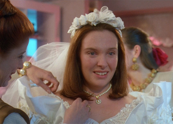 Muriel : Toni Collette et Rachel Griffiths séduisent les femmes sur Chérie 25 Muriel : Toni Collette et Rachel Griffiths séduisent les femmes sur Chérie 25