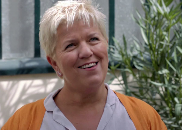 Joséphine, ange gardien en tête avec Nicolas Berger-Vachon, acteur de La vie est à nous Joséphine, ange gardien en tête avec Nicolas Berger-Vachon, acteur de La vie est à nous