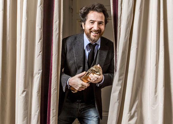 Edouard Baer (Les César 2015) : « On travaille beaucoup en amont pour que tout ait l’air improvisé ! » Edouard Baer (Les César 2015) : « On travaille beaucoup en amont pour que tout ait l’air improvisé ! »