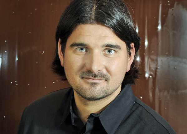 Capital : Sébastien Bouillet et son « Macalyon » pour une passion gourmande Capital : Sébastien Bouillet et son « Macalyon » pour une passion gourmande