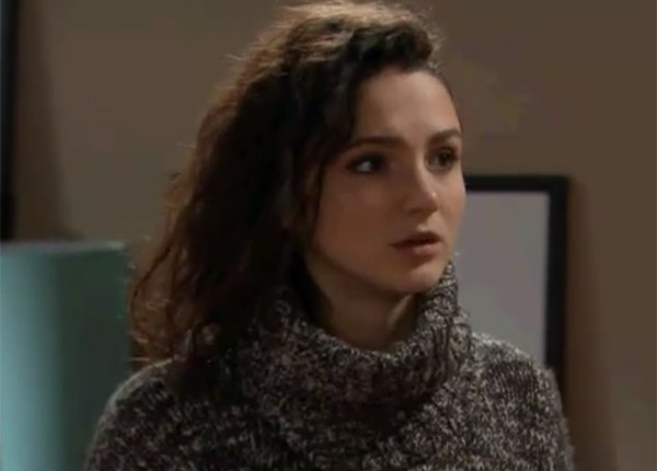 Plus belle la vie : quel avenir pour Emma ? Plus belle la vie : quel avenir pour Emma ?