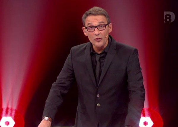 Le Maillon faible : Julien Courbet tiraillé par la concurrence sur D8