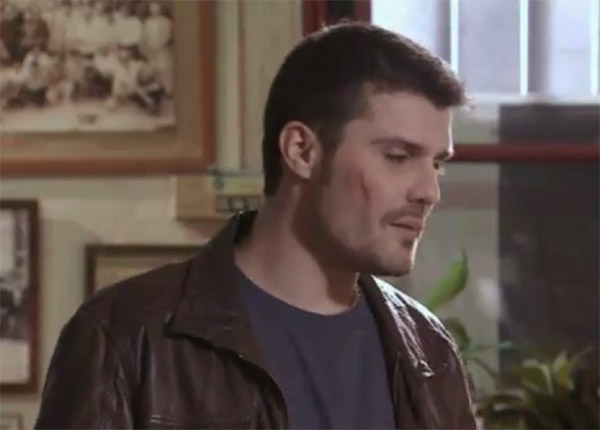 Plus belle la vie : Manu va-t-il mettre en danger Coralie et Karim ? Plus belle la vie : Manu va-t-il mettre en danger Coralie et Karim ?