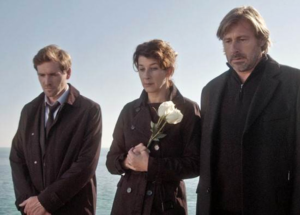 Au nom des fils (France 3) : Isabelle Gélinas ne se souvenait pas du mutisme des familles Au nom des fils (France 3) : Isabelle Gélinas ne se souvenait pas du mutisme des familles