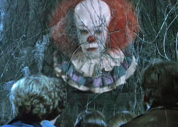 Ça, il est revenu : le clown sanguinaire fait largement oublier la série Alphas Ça, il est revenu : le clown sanguinaire fait largement oublier la série Alphas
