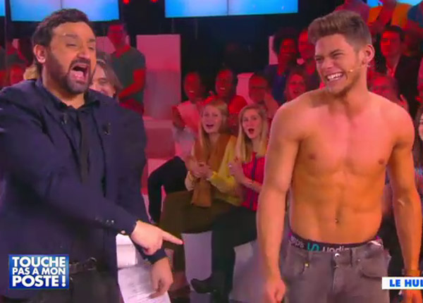 Touche pas à mon poste : Cyril Hanouna déshabille Rayane Bensetti, nouveau succès d’audience pour D8