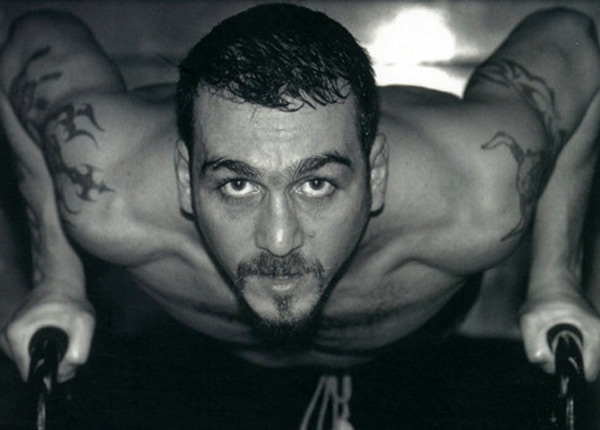 Salut les Terriens : Fabrice Benichou, Jean-Paul Gaultier, Stephan Eicher, Nicole Ferroni, Jean-Didier Vincent... Salut les Terriens : Fabrice Benichou, Jean-Paul Gaultier, Stephan Eicher, Nicole Ferroni, Jean-Didier Vincent...