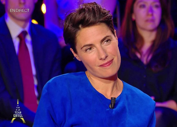 Un soir à la Tour Eiffel : avec Marc-Olivier Fogiel et Matthieu Delormeau, Alessandra Sublet s’effondre Un soir à la Tour Eiffel : avec Marc-Olivier Fogiel et Matthieu Delormeau, Alessandra Sublet s’effondre