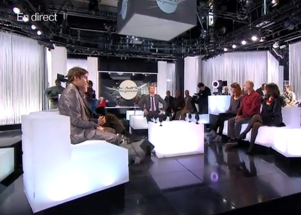 Ce soir ou jamais (France 2) : la crise de la démocratie débattue par Raphaël Glucksmann, Paulin Ismard, et Laurent Joffrin Ce soir ou jamais (France 2) : la crise de la démocratie débattue par Raphaël Glucksmann, Paulin Ismard, et Laurent Joffrin