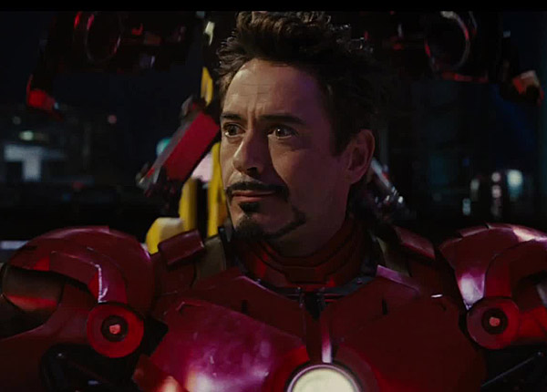 Iron Man 2 : Robert Downey Jr aussi séduisant que Barnaby