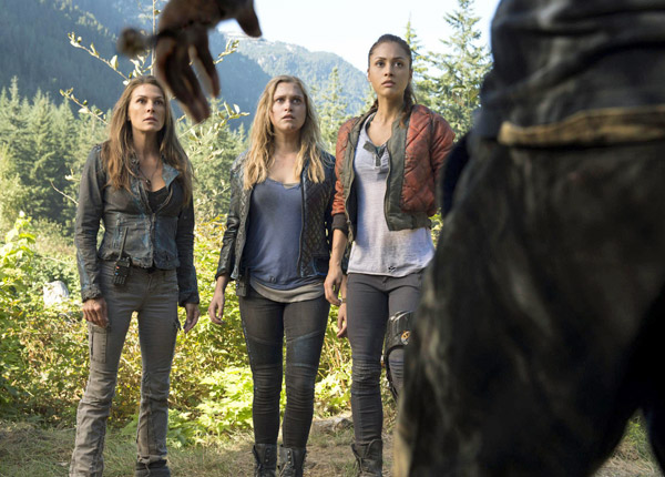 Grille TNT du 2 au 8 mai 2015 : Après Doctor Who et Teen Wolf, Les 100 s’ouvrent aux Français Grille TNT du 2 au 8 mai 2015 : Après Doctor Who et Teen Wolf, Les 100 s’ouvrent aux Français