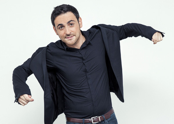 Le Grand 8 : Camille Combal fait le promotion de CQFD sur D8 Le Grand 8 : Camille Combal fait le promotion de CQFD sur D8