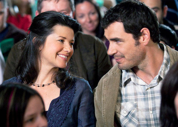 Maman, moi ? Jamais ! (TF1) : Daphne Zuniga (Les Frères Scott, Melrose Place) face à ses démons Maman, moi ? Jamais ! (TF1) : Daphne Zuniga (Les Frères Scott, Melrose Place) face à ses démons
