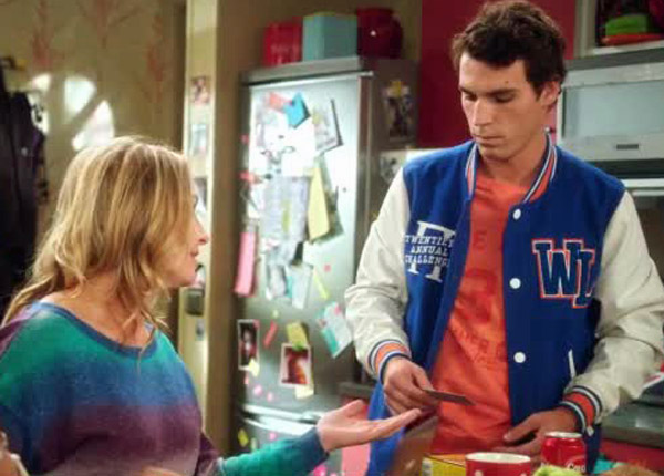 Audiences Access (20 au 24 avril 2015) : M6 sous le million avec En famille, 6ter assure avec Modern Family Audiences Access (20 au 24 avril 2015) : M6 sous le million avec En famille, 6ter assure avec Modern Family