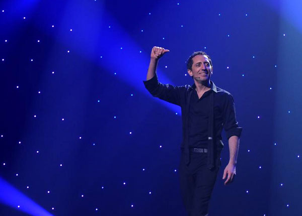 Gad Elmaleh, 20 ans de scène avec Christophe Dechavanne et Kev Adams sur TF1