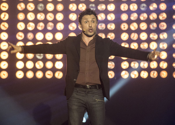 Une famille en or : Willy Rovelli finalement à la présentation sur TMC ou NT1 ? Une famille en or : Willy Rovelli finalement à la présentation sur TMC ou NT1 ?