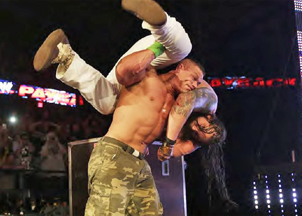 WWE Payback 2015 : John Cena prêt à mettre à terre Rusev