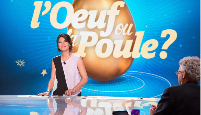 L’œuf ou la poule : la deuxième d’Estelle Denis avec Agustin Galiana, Clio Pajczer, Steevy Boulay, Iris Mittenaere (Miss France 2016), Kevin Razy...