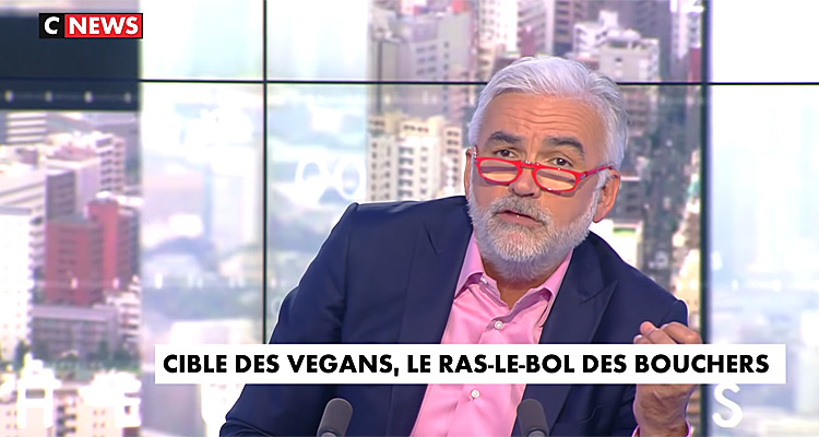 CNews (audiences) : Pascal Praud surpuissant à 9 heures, Jean-Pierre Elkabback fédérateur avec Laurent Wauquiez