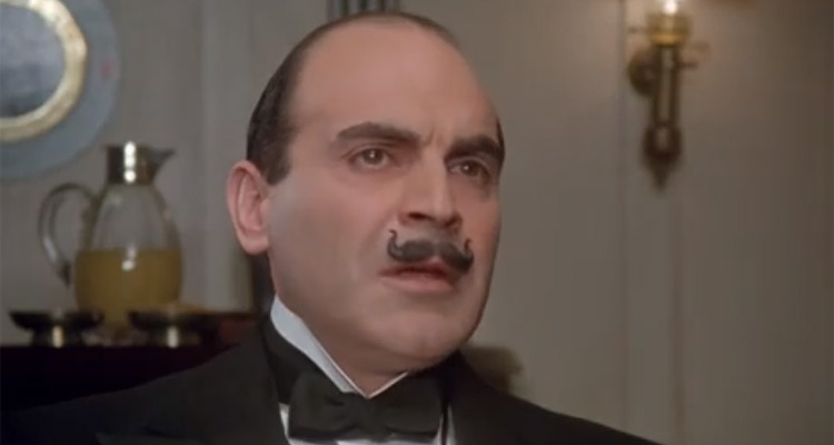 Hercule Poirot : l’insolent succès de David Suchet, le héros d’Agatha Christie fait chavirer les femmes sur TMC