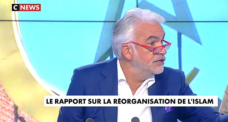 Pascal Praud accusé de propager des « fake news » par un chroniqueur, CNews sur le podium des audiences
