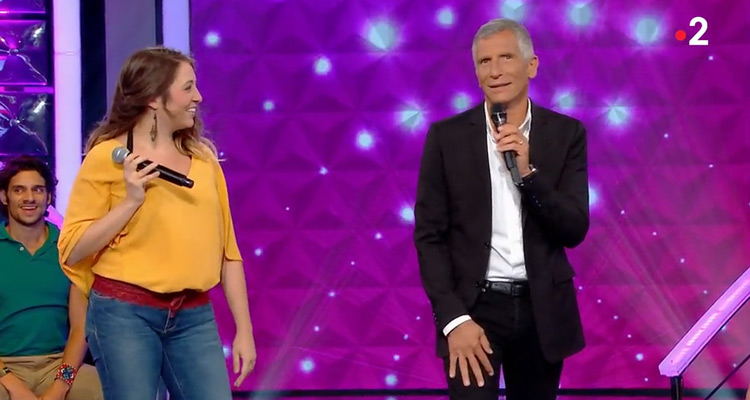 N’oubliez pas les paroles : quatre maestros en deux jours, Jessica console Nagui N’oubliez pas les paroles : quatre maestros en deux jours, Jessica console Nagui