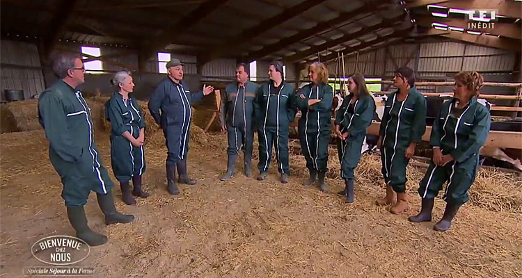 Bienvenue à la ferme : Christophe Dechavanne avec Amélie & Laurent, Bénédicte & Jean-François, Laurette & Jacques et Riquet & Brice